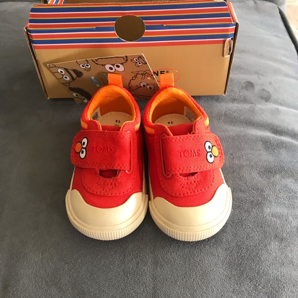 Toms